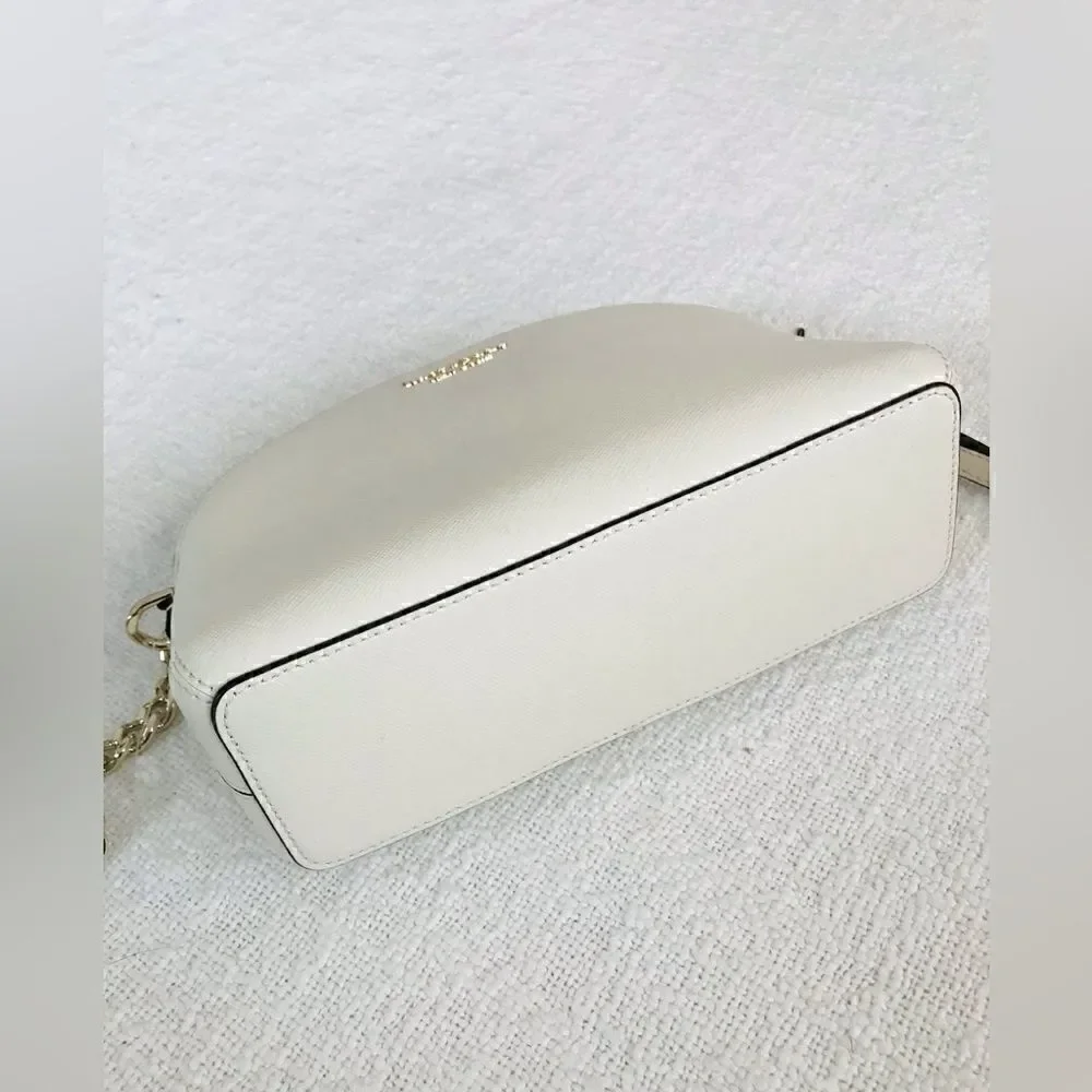 KATE SPADE NEW YORK | BRAND NEW |  Saffiano Leather Crossbody Bag in Bone.